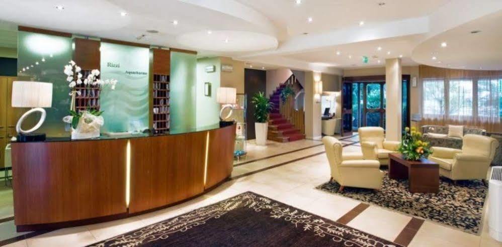 Rizzi Aquacharme Hotel & Spa Darfo Boario Terme Экстерьер фото