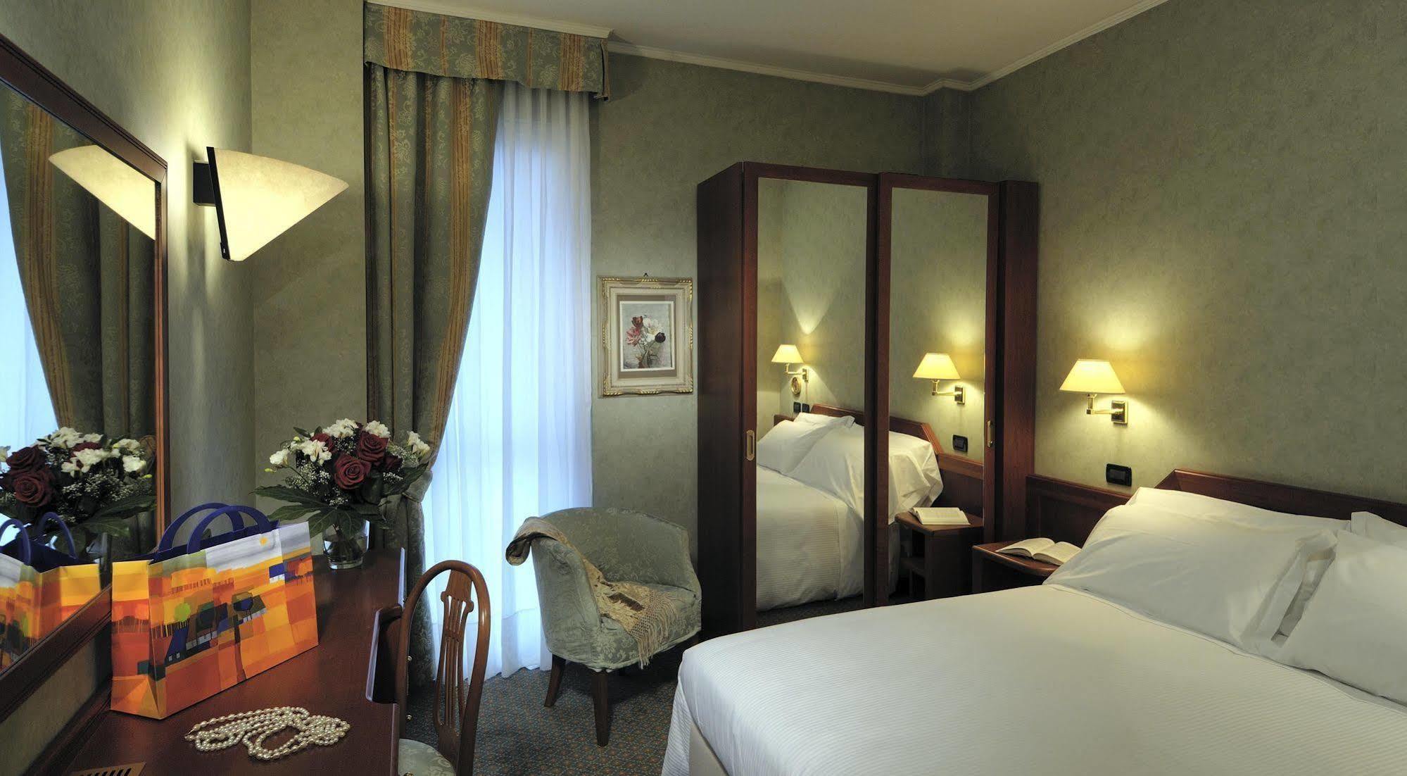 Rizzi Aquacharme Hotel & Spa Darfo Boario Terme Экстерьер фото