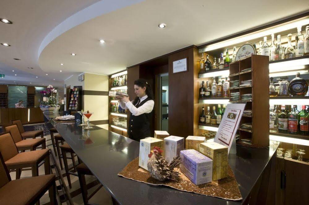 Rizzi Aquacharme Hotel & Spa Darfo Boario Terme Экстерьер фото