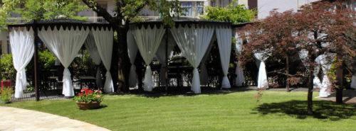 Rizzi Aquacharme Hotel & Spa Darfo Boario Terme Экстерьер фото